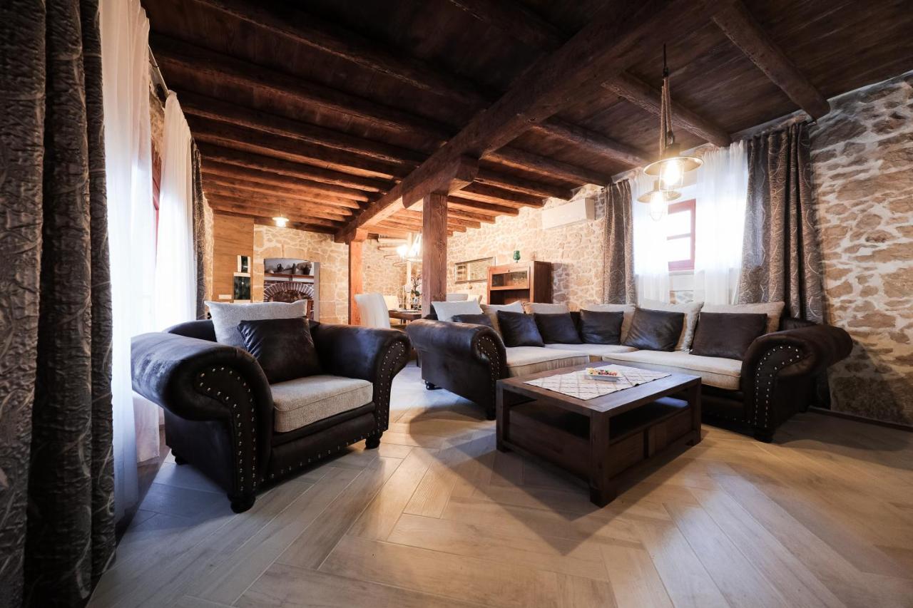 Holiday Home Mare Petrcane Buitenkant foto