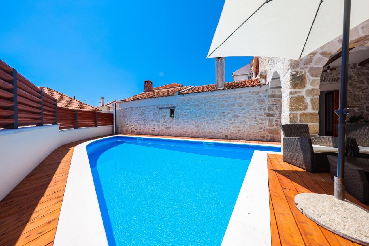 Holiday Home Mare Petrcane Buitenkant foto