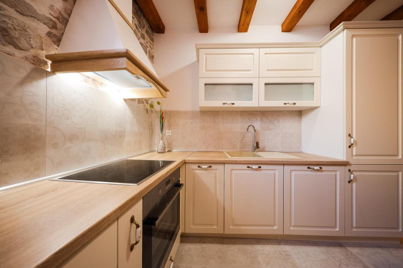 Holiday Home Mare Petrcane Buitenkant foto