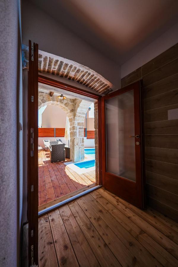 Holiday Home Mare Petrcane Buitenkant foto