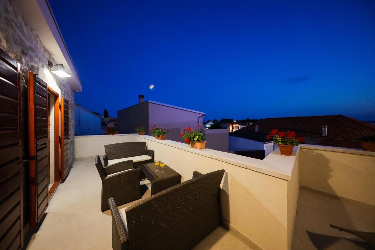 Holiday Home Mare Petrcane Buitenkant foto