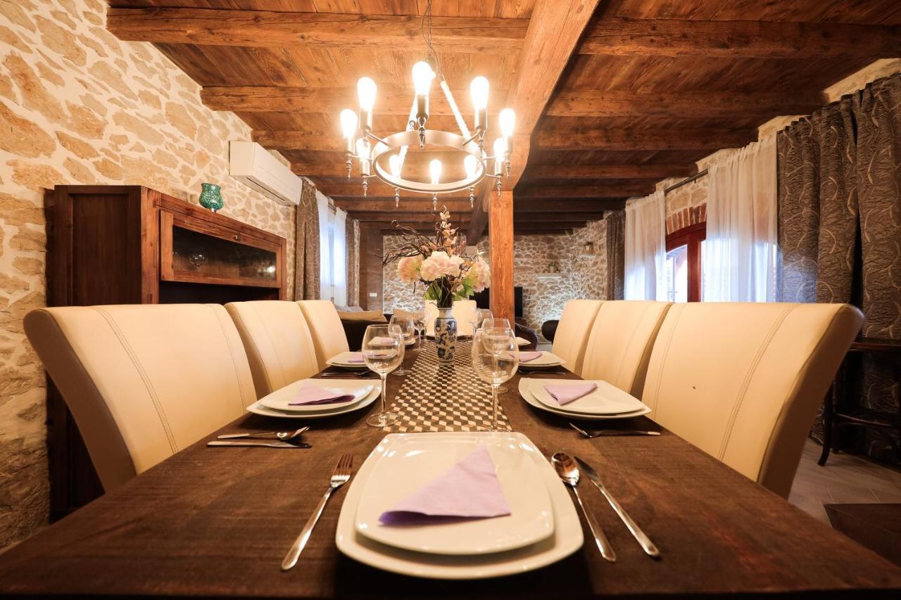 Holiday Home Mare Petrcane Buitenkant foto