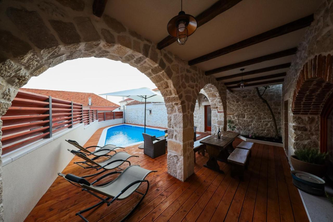 Holiday Home Mare Petrcane Buitenkant foto