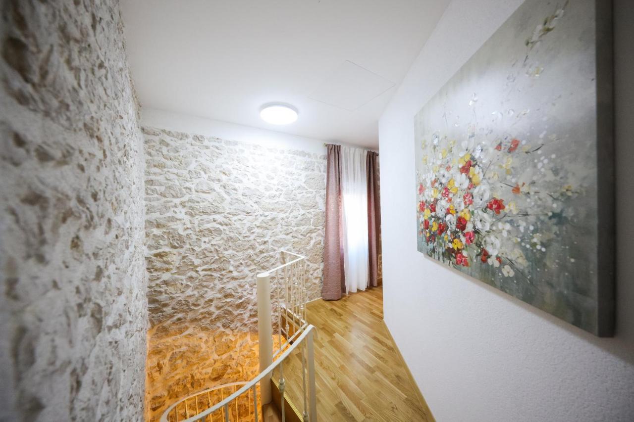 Holiday Home Mare Petrcane Buitenkant foto