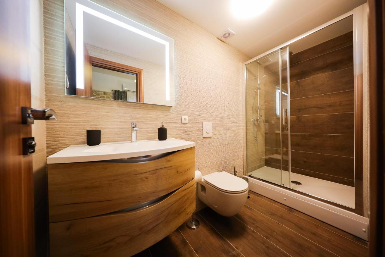 Holiday Home Mare Petrcane Buitenkant foto