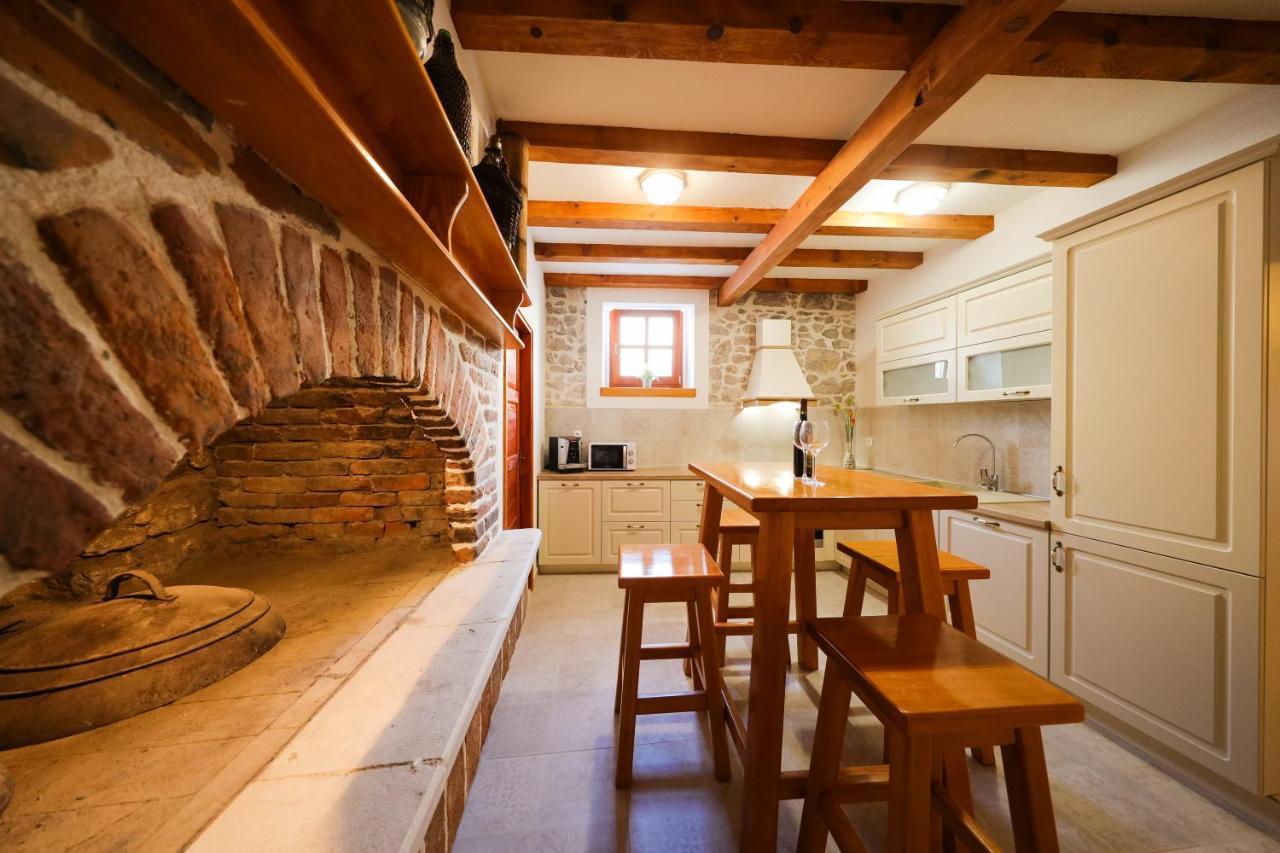 Holiday Home Mare Petrcane Buitenkant foto